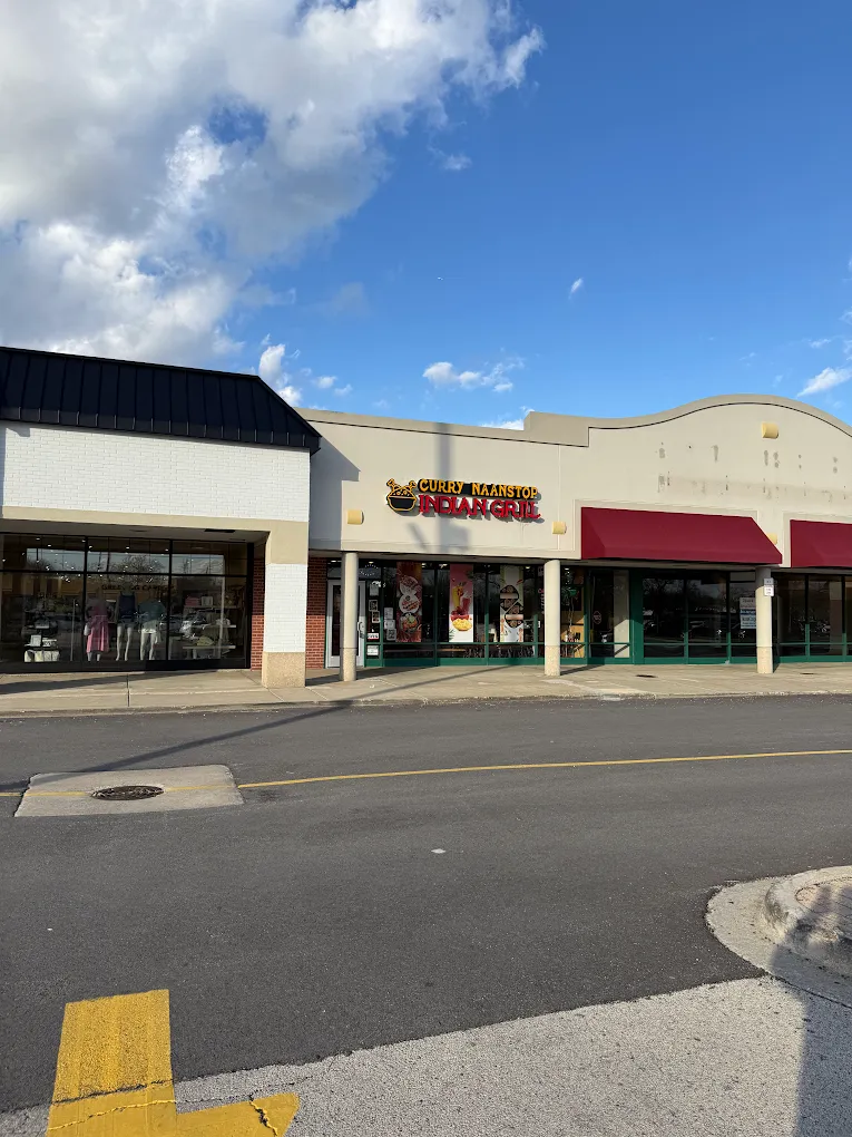 Curry NaanStop storefront at 338 E Rand Rd, Arlington Heights, IL — daytime exterior